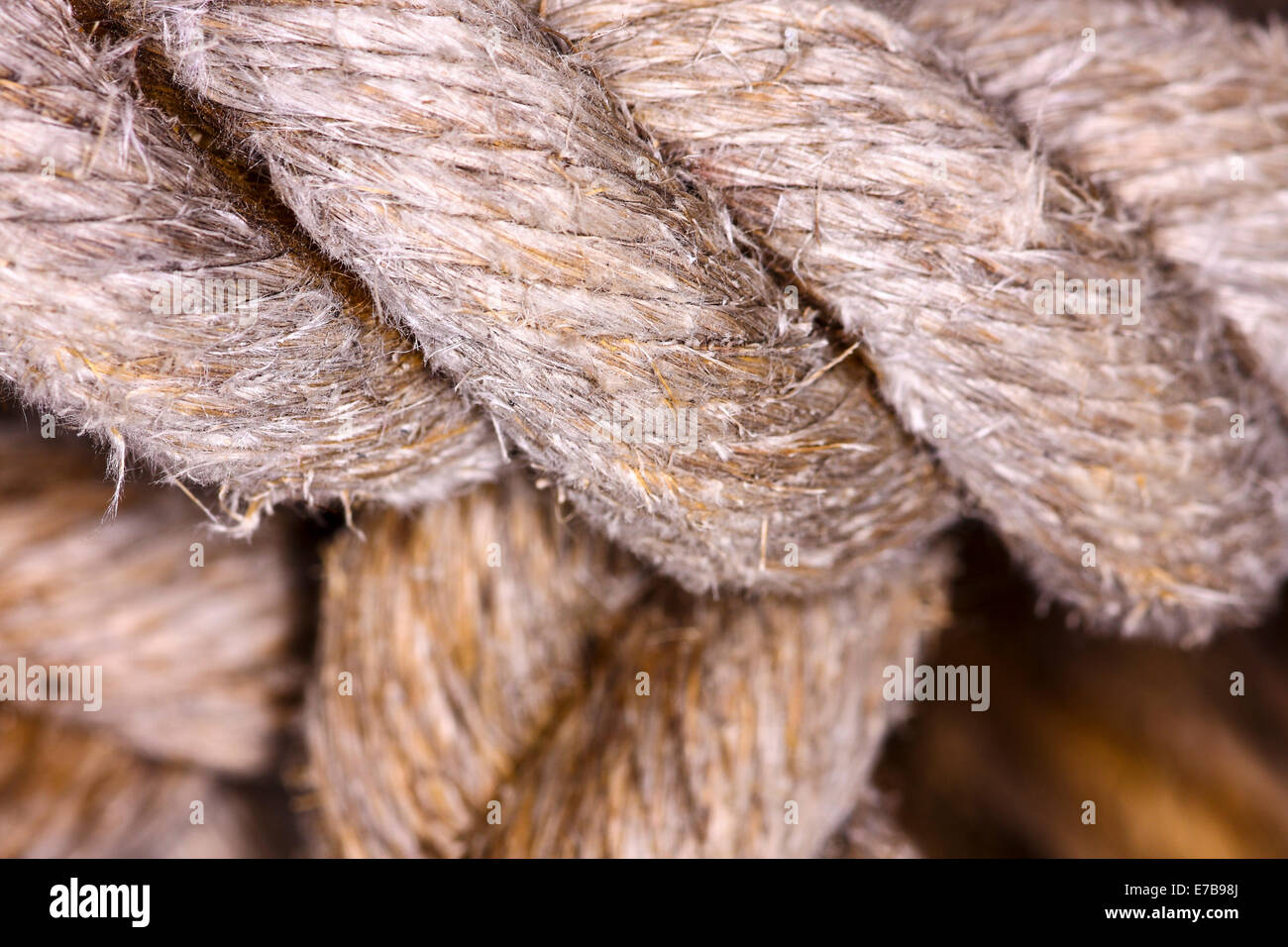 Overloaded Rope Heavy rope hi-res stock photography and images - Alamy