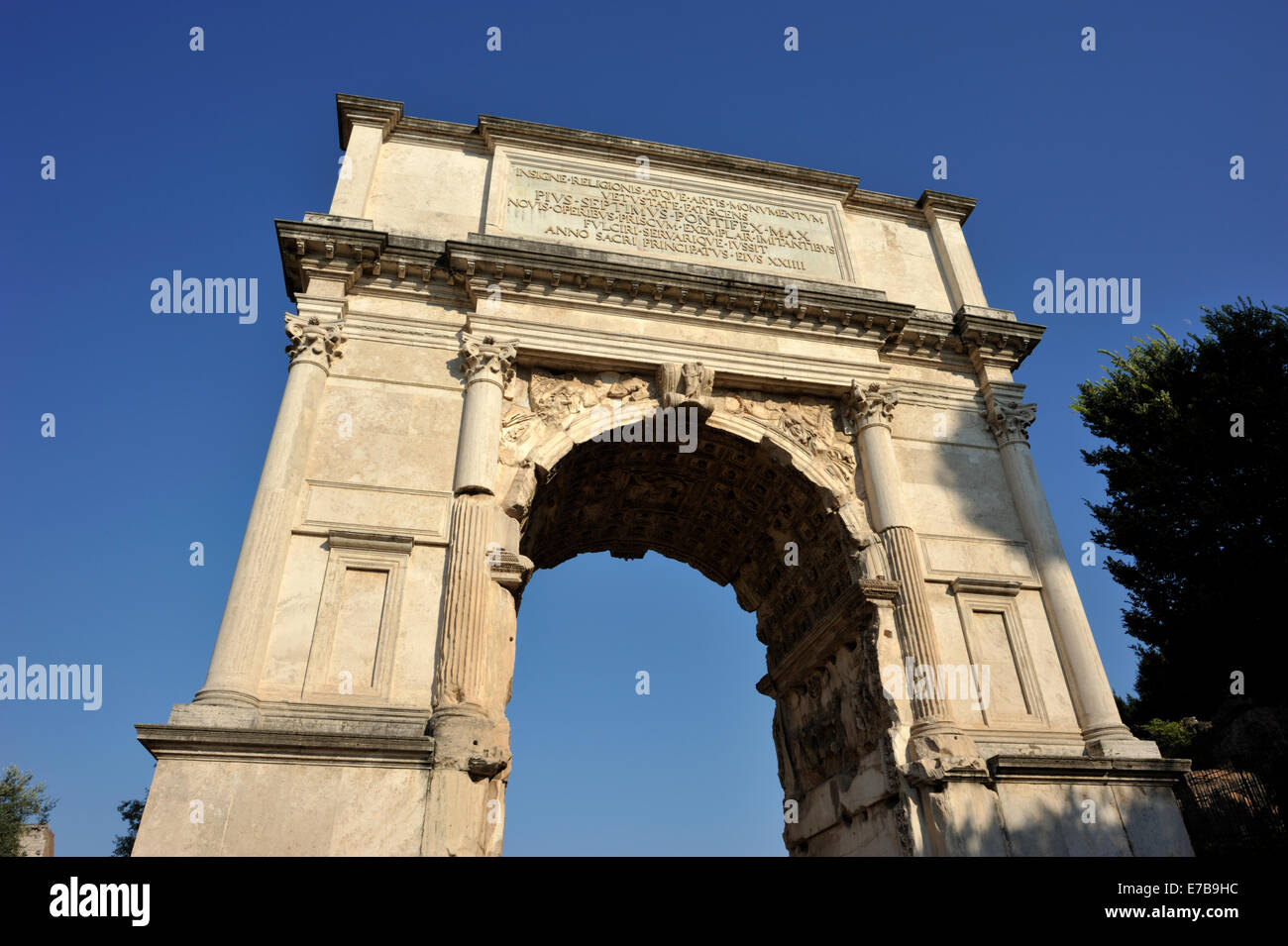 italy, rome, roman forum, arch of titus Stock Photo - Alamy
