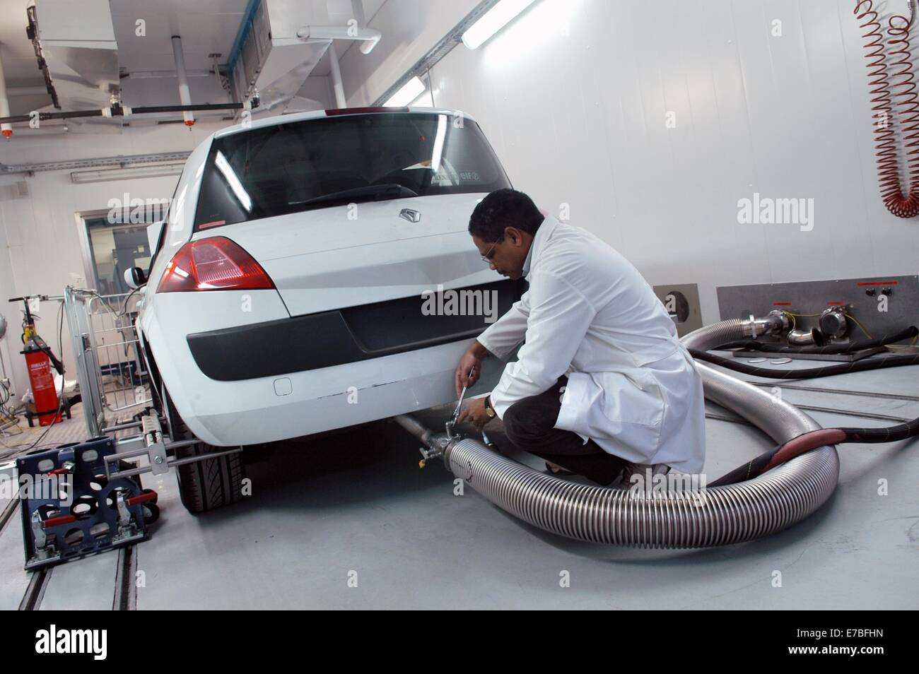 Ispra (Italy), VELA laboratory (Vehicle Emissions Laboratory) for