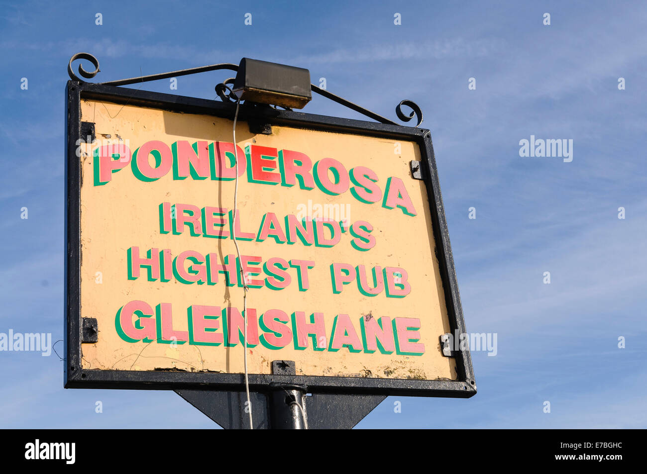 Sign at the Ponderosa, Ireland's highest pub on the Glenshane Pass, County Londonderry Stock Photo