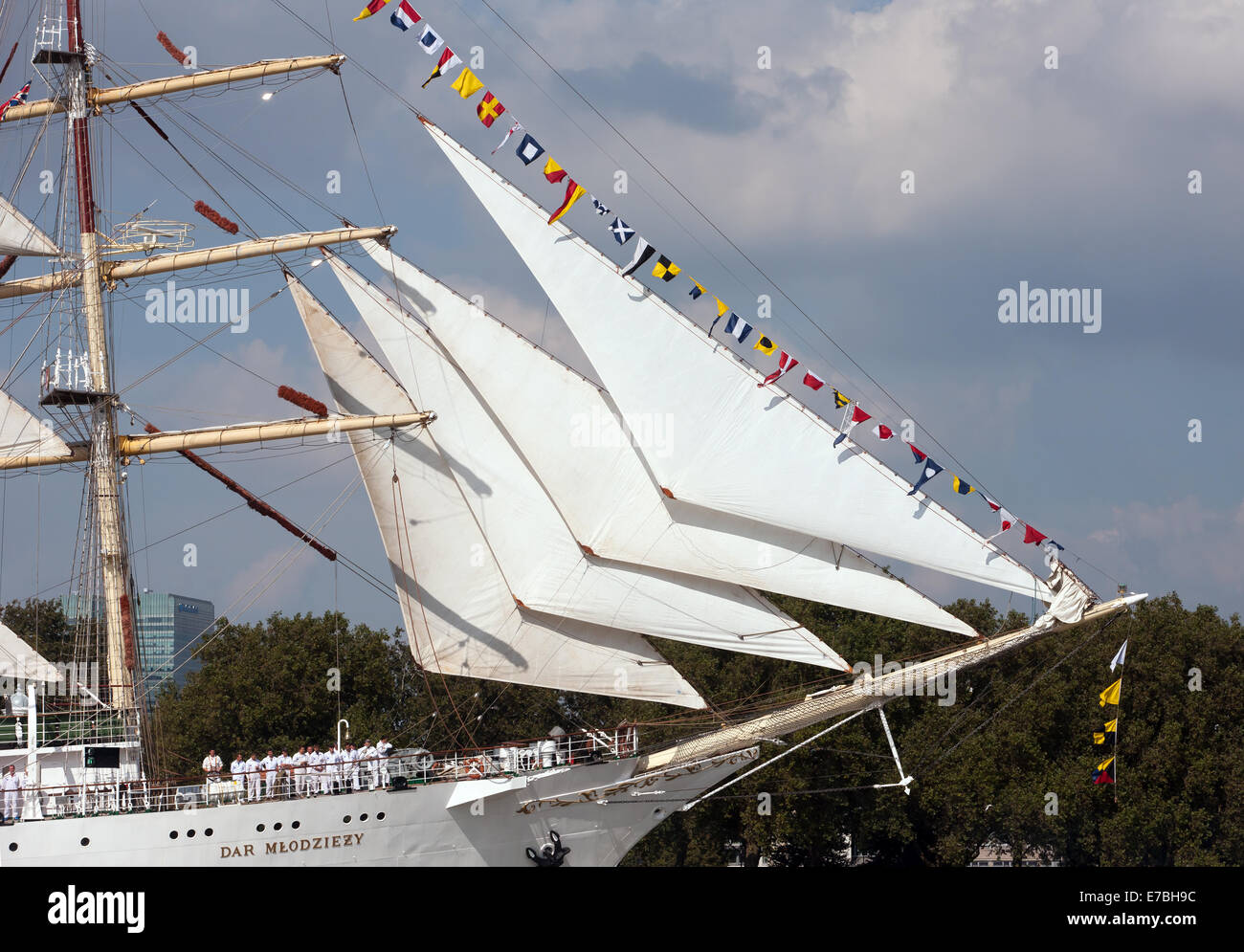 Tall ship hi-res stock photography and images - Alamy