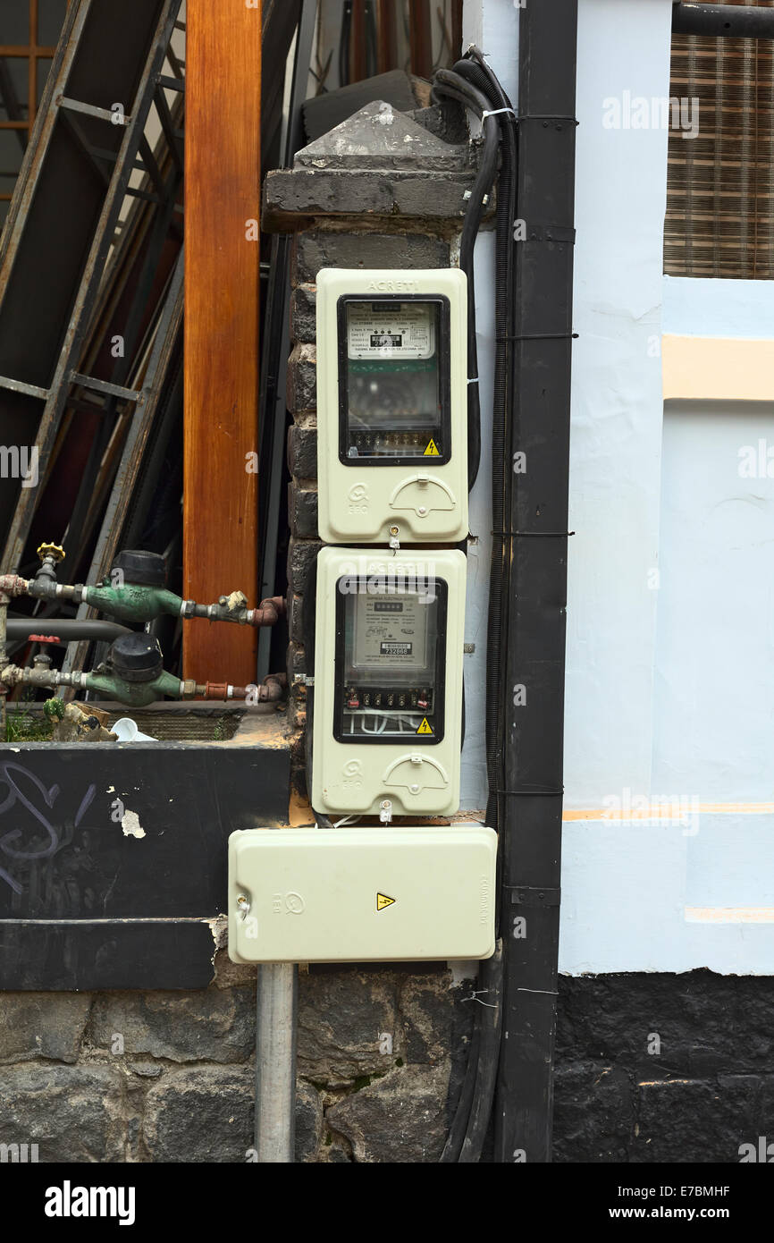 Electricity meter outside hires stock photography and images Alamy