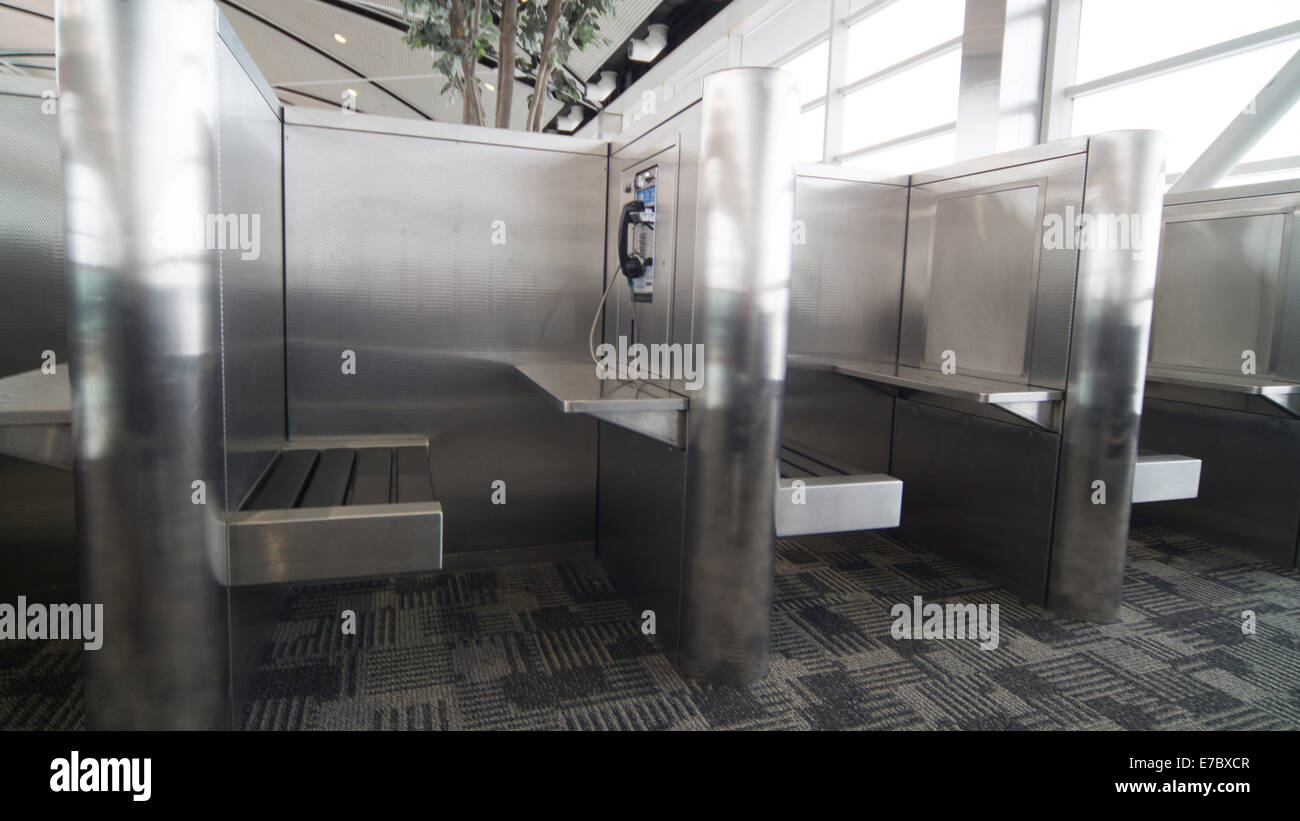 Phones booths hi-res stock photography and images - Alamy