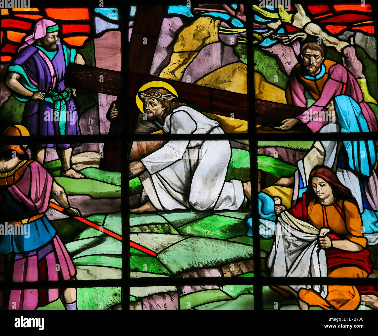 Stained glass window depicting Jesus on the Via Dolorosa with Veronica and her veil Stock Photo