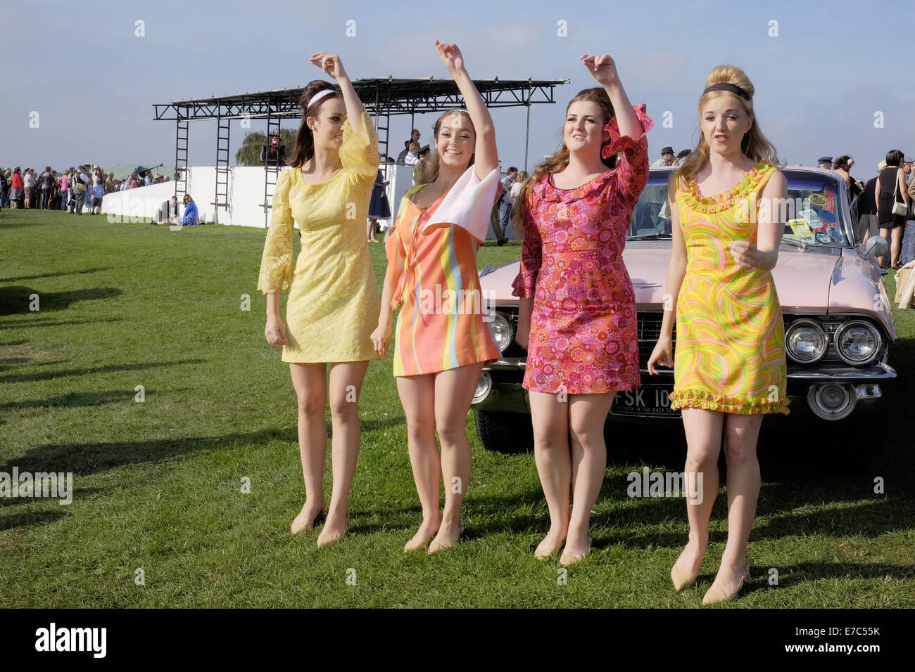 1960s fashion for teenage girls