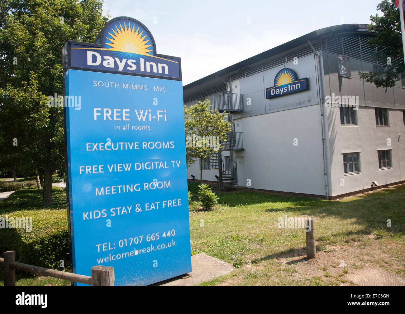 Days Inn budget hotel at South Mimms, Potters Bar, Hertfordshire, England Stock Photo