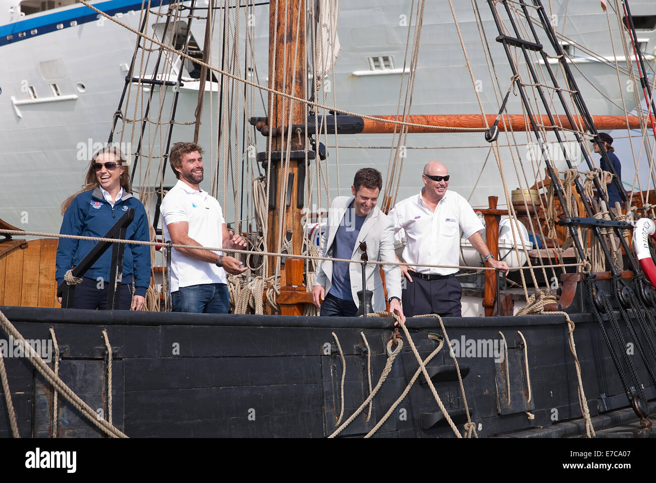 Joe Dixie-Goodman, Iain Percy and Matt Baker open the Southampton boat show 2014 Stock Photo