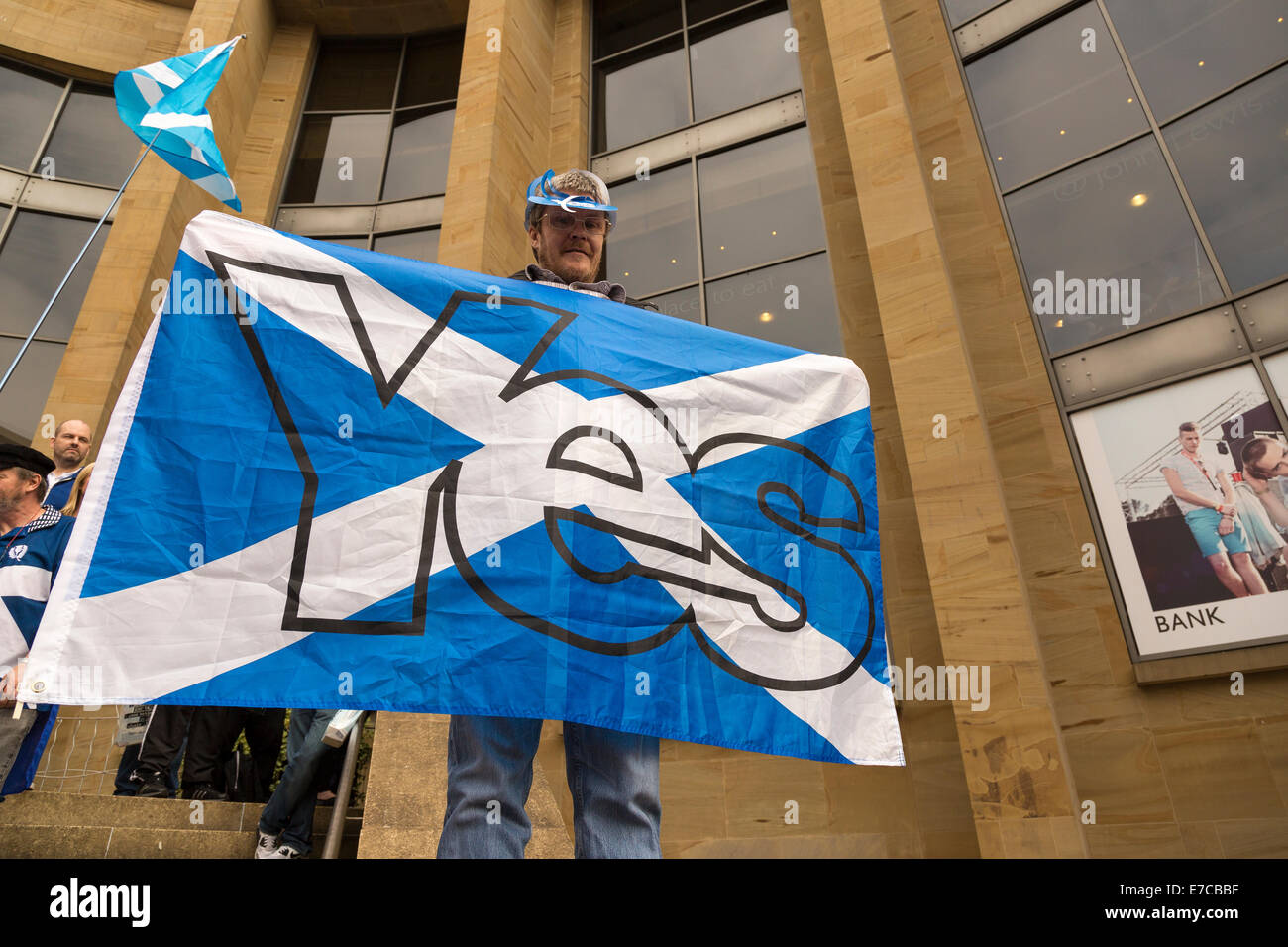 Buchanan Street, Glasgow, Scotland, UK. 13th Sept 2014. A large crowd descend on Glasgow city centre to Give support for the Yes campaign in the coming Independence Referendum in Scotland. Credit:  Paul Stewart/Alamy Live News Stock Photo