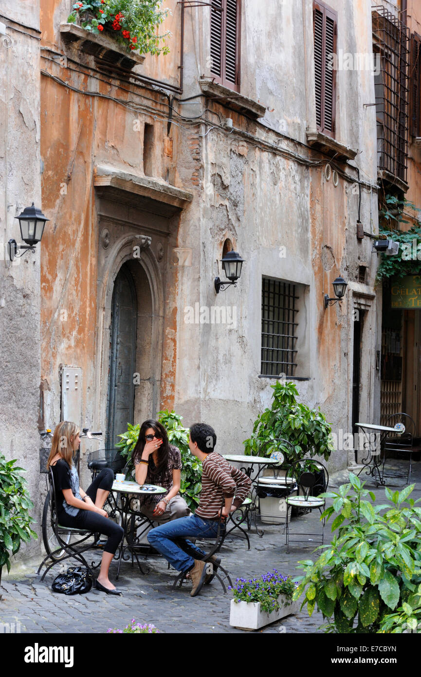 A small cafe in a narrow alleyway in the Centro Storico district of Rome Stock Photo