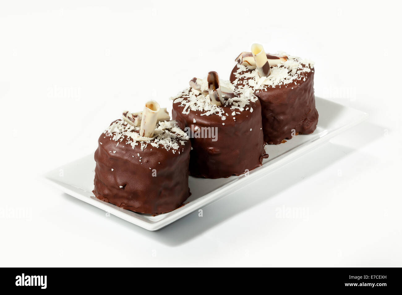 chocolate cake on a white plate Stock Photo - Alamy