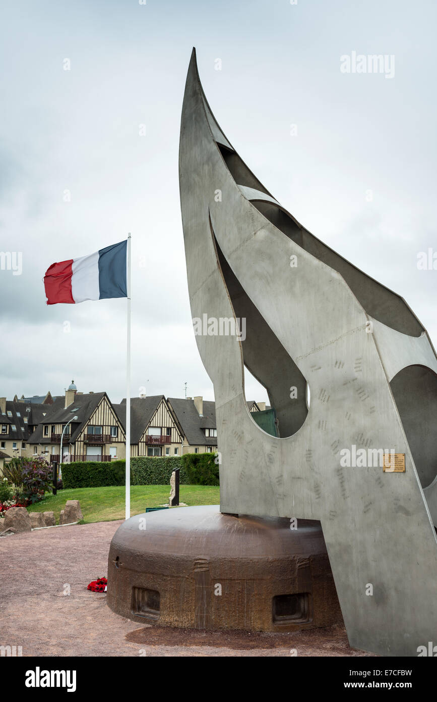 The Flame Monument at Sword beach, Ouistreham, Normandy, France Stock Photo  - Alamy