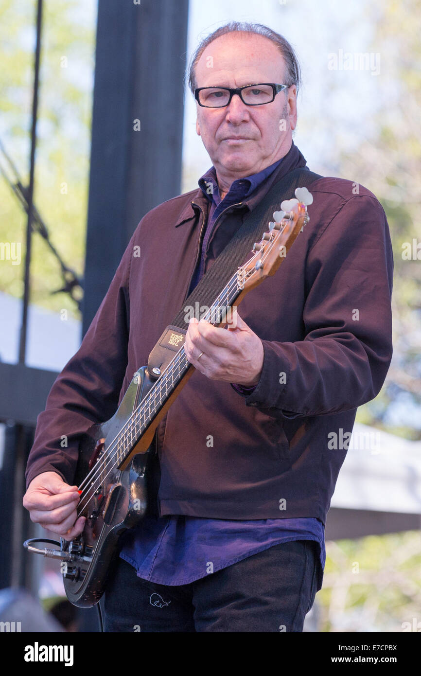 Fred smith hi-res stock photography and images - Alamy