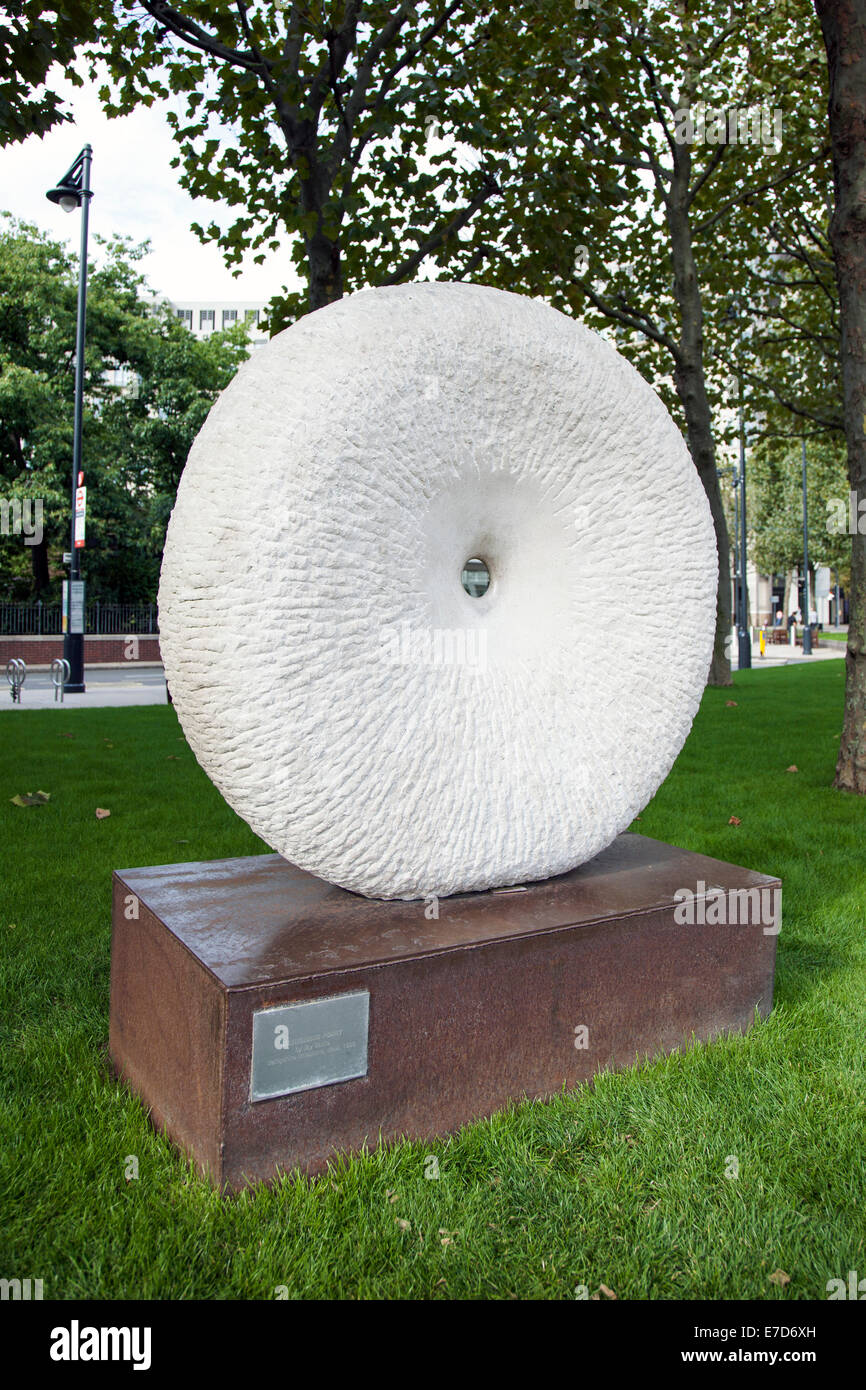 Art in Canary Wharf - Vanishing Point by Jay Battle 1999 Stock Photo