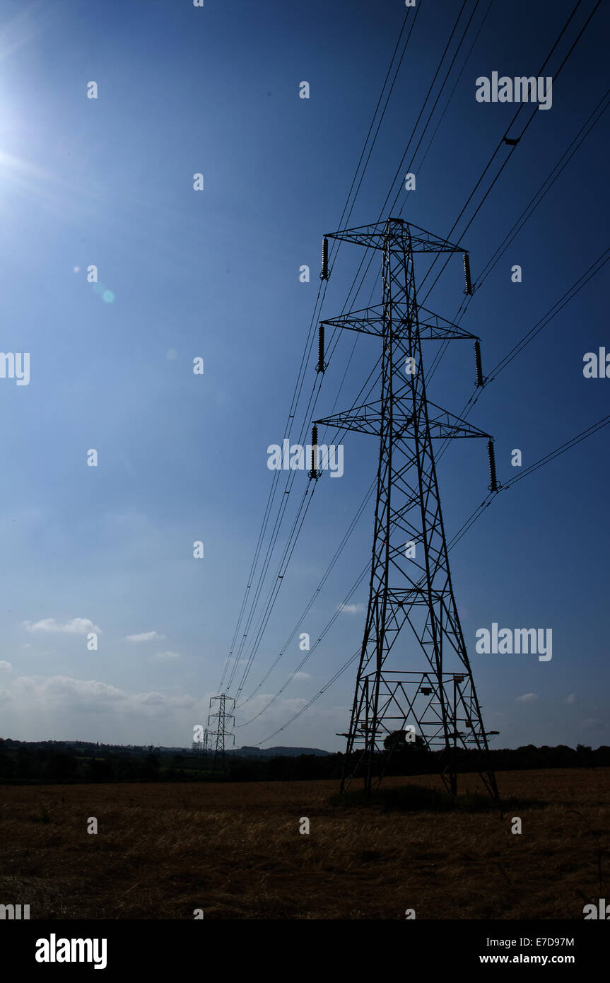 Electrical pylons in power grid hi-res stock photography and images - Alamy