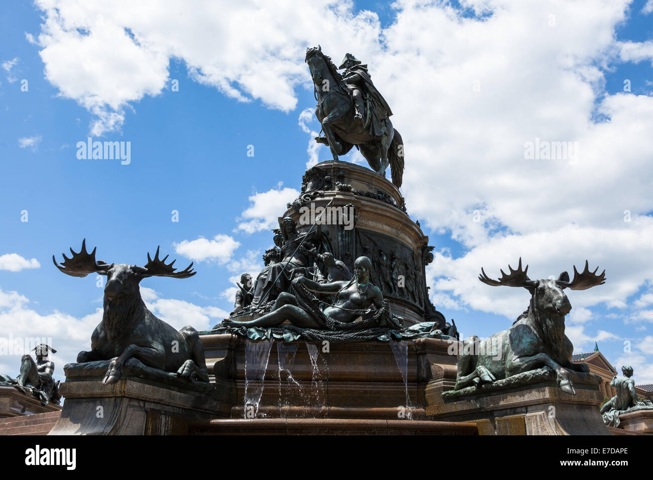 Washington statue in front of Philadelphia art museum Stock Photo Alamy