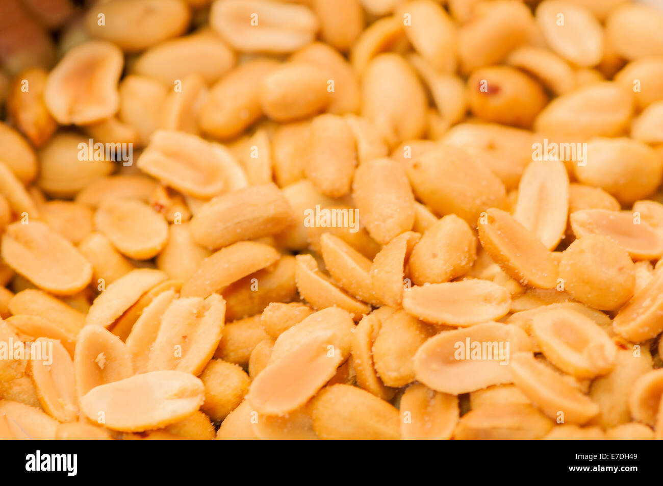 pile of roasted peanuts to eat Stock Photo Alamy