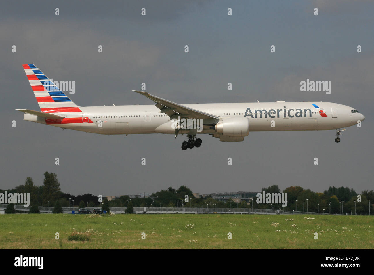 american airlines boeing 777 300 Stock Photo - Alamy