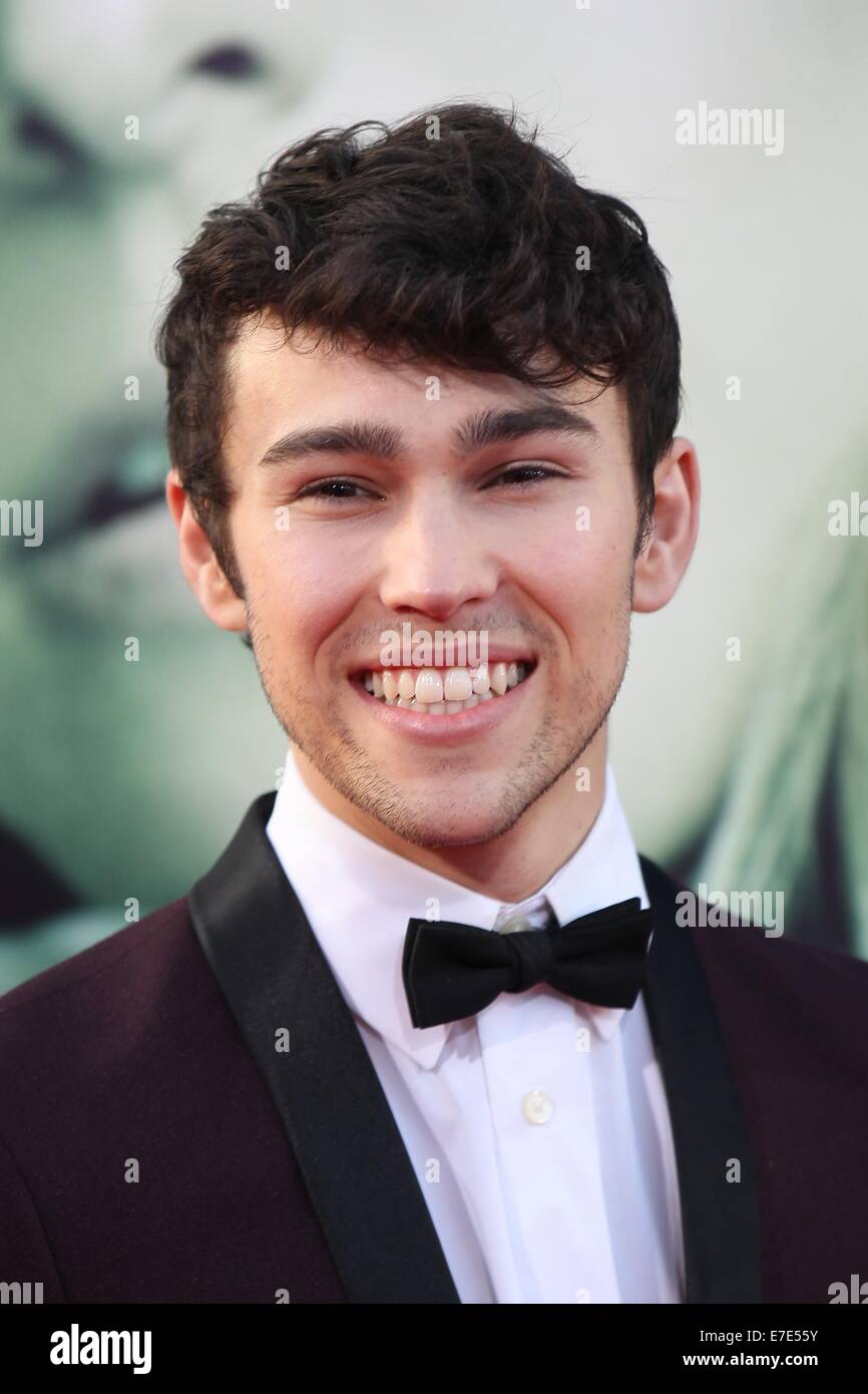 Max schneider hi-res stock photography and images - Page 7 - Alamy