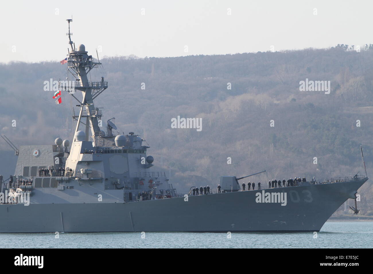 Uss truxtun hi-res stock photography and images - Alamy