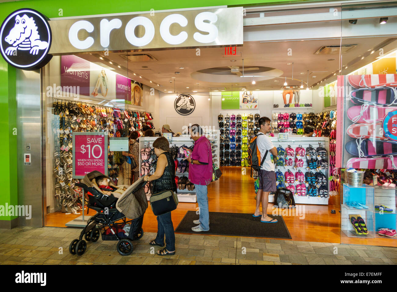 croc store eagan outlet mall