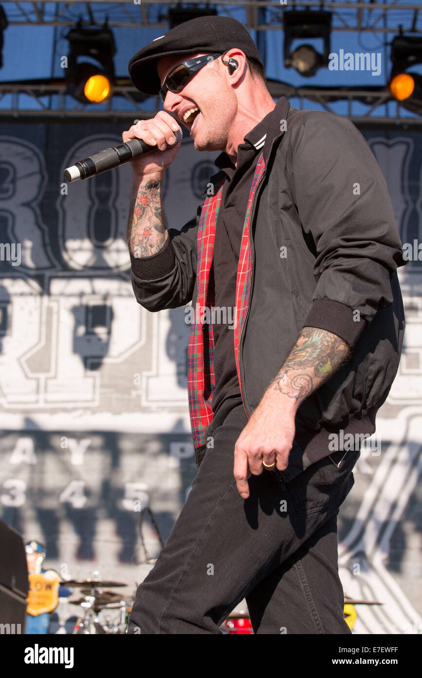 Chicago, Illinois, USA. 14th Sep, 2014. Singer AL BARR of the band Dropkick Murphys performs