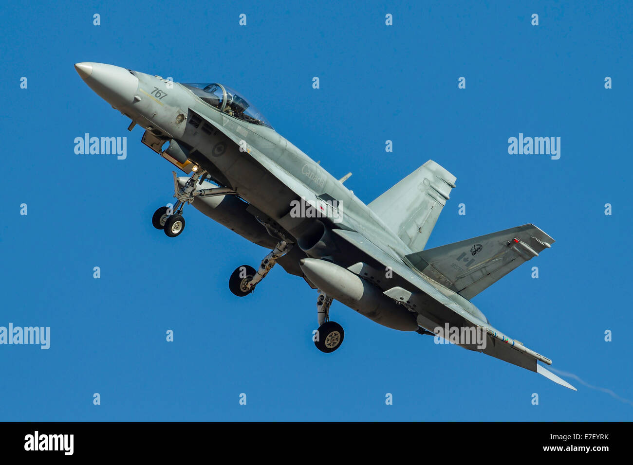 A Royal Canadian Air Force CF-188 (F/A-18A) Hornet turns on to final ...