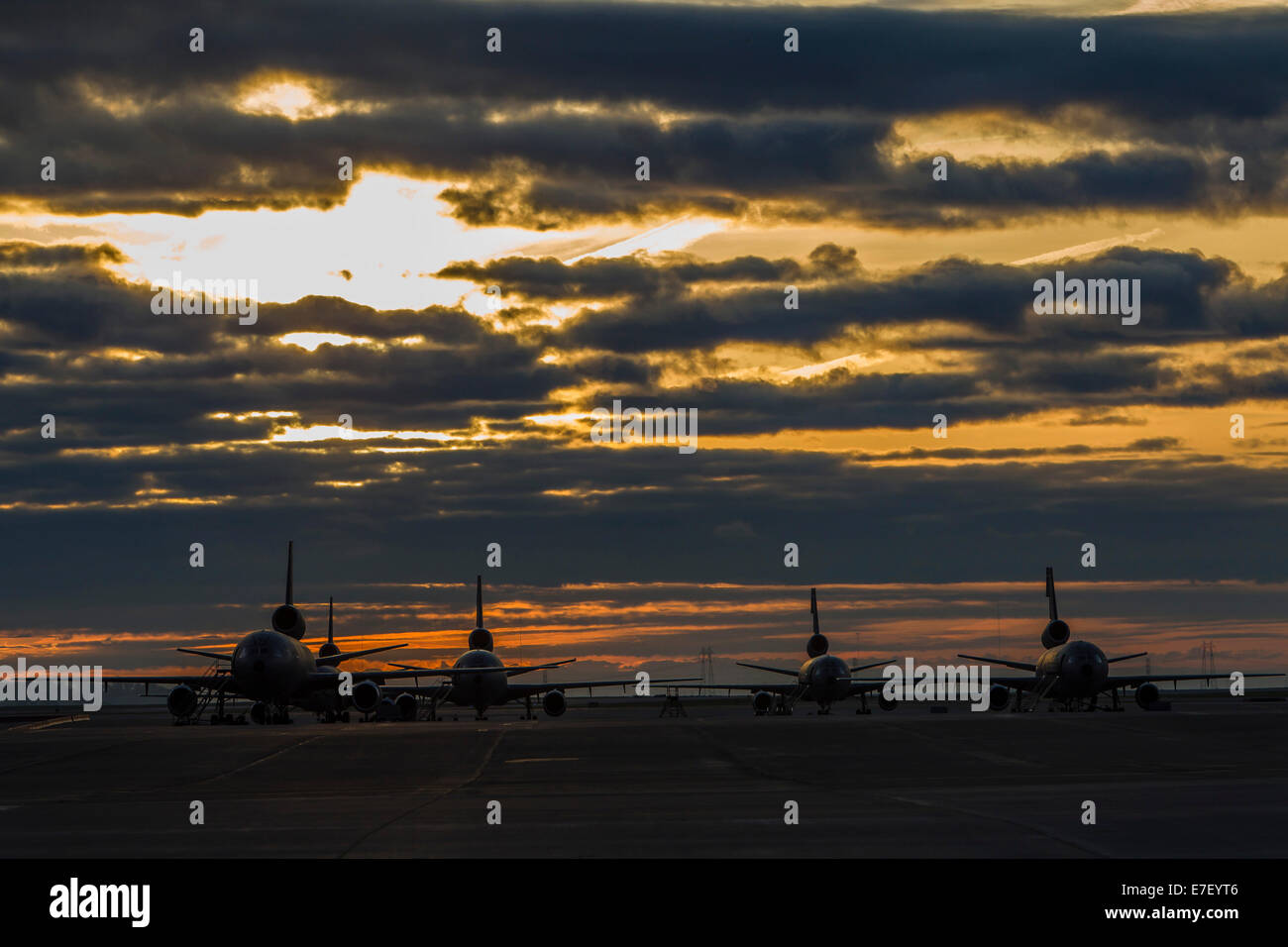 Travis airbase hi-res stock photography and images - Alamy