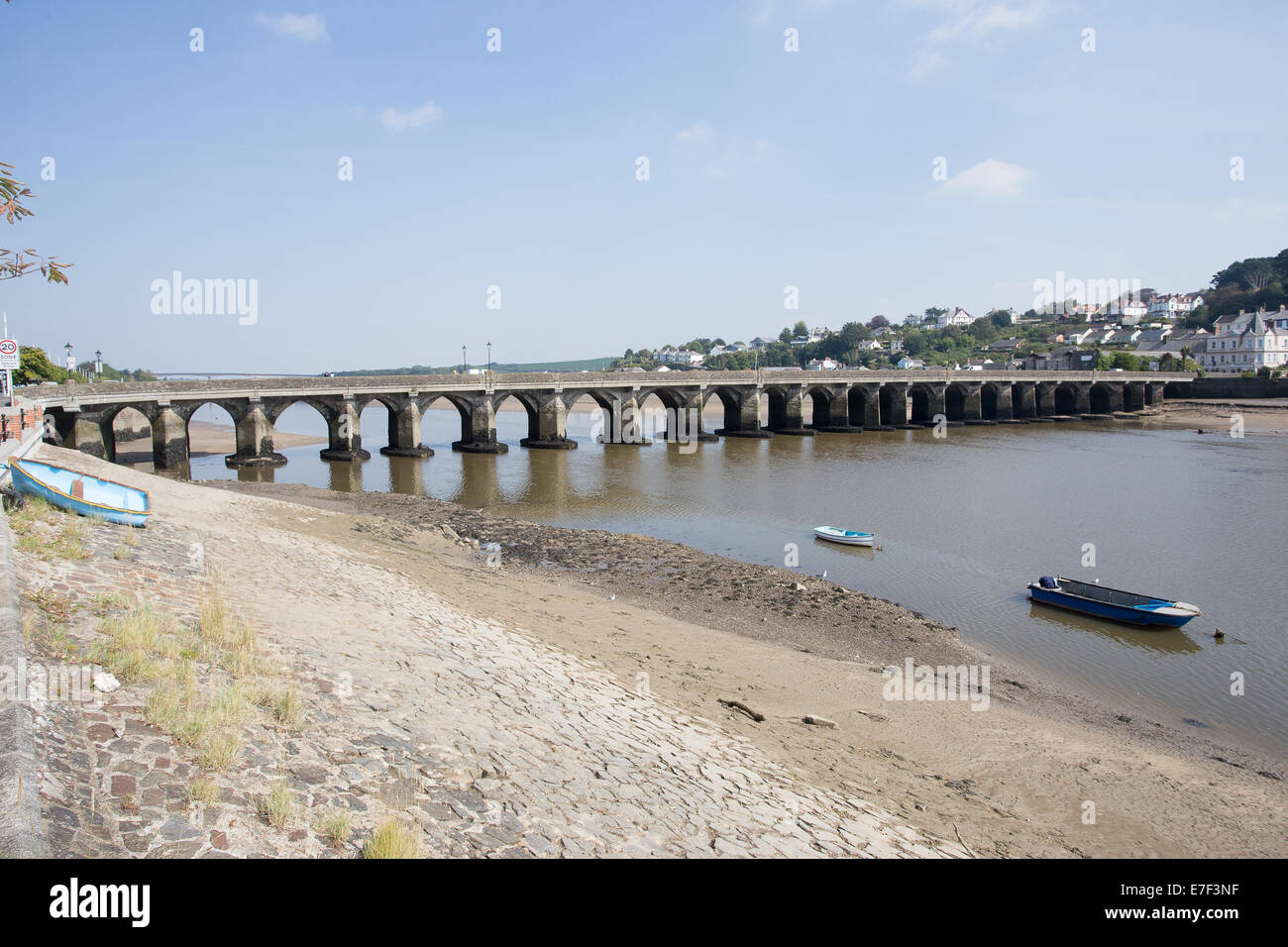 Old road bridge hires stock photography and images Alamy