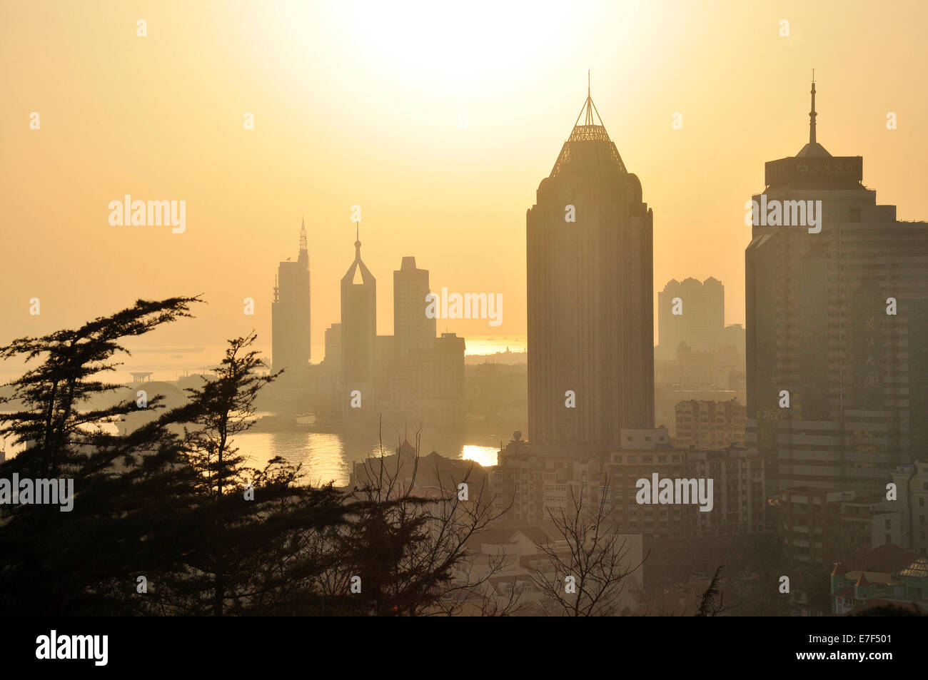Skyline by the sea in Qingdao, Shandong, China Stock Photo