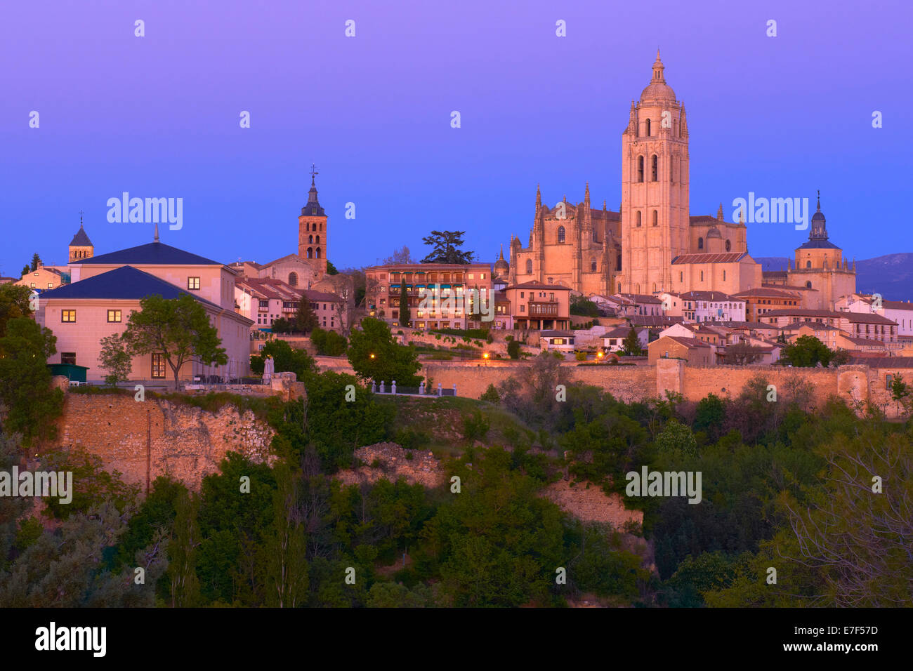 Segovia Cathedral, at sunset, Segovia, Castile and León, Spain Stock Photo