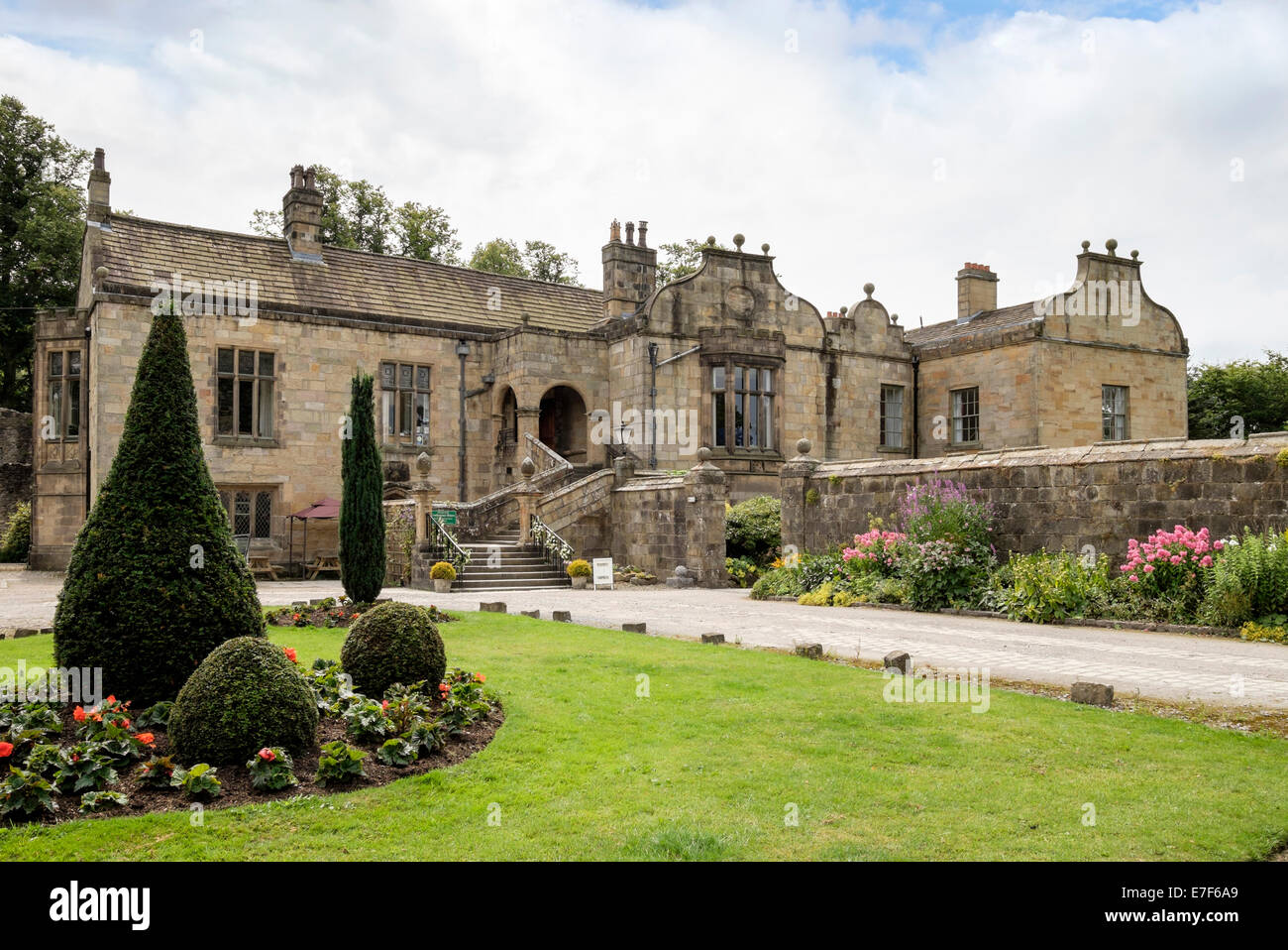 Whalley Lancashire High Resolution Stock Photography and Images Alamy