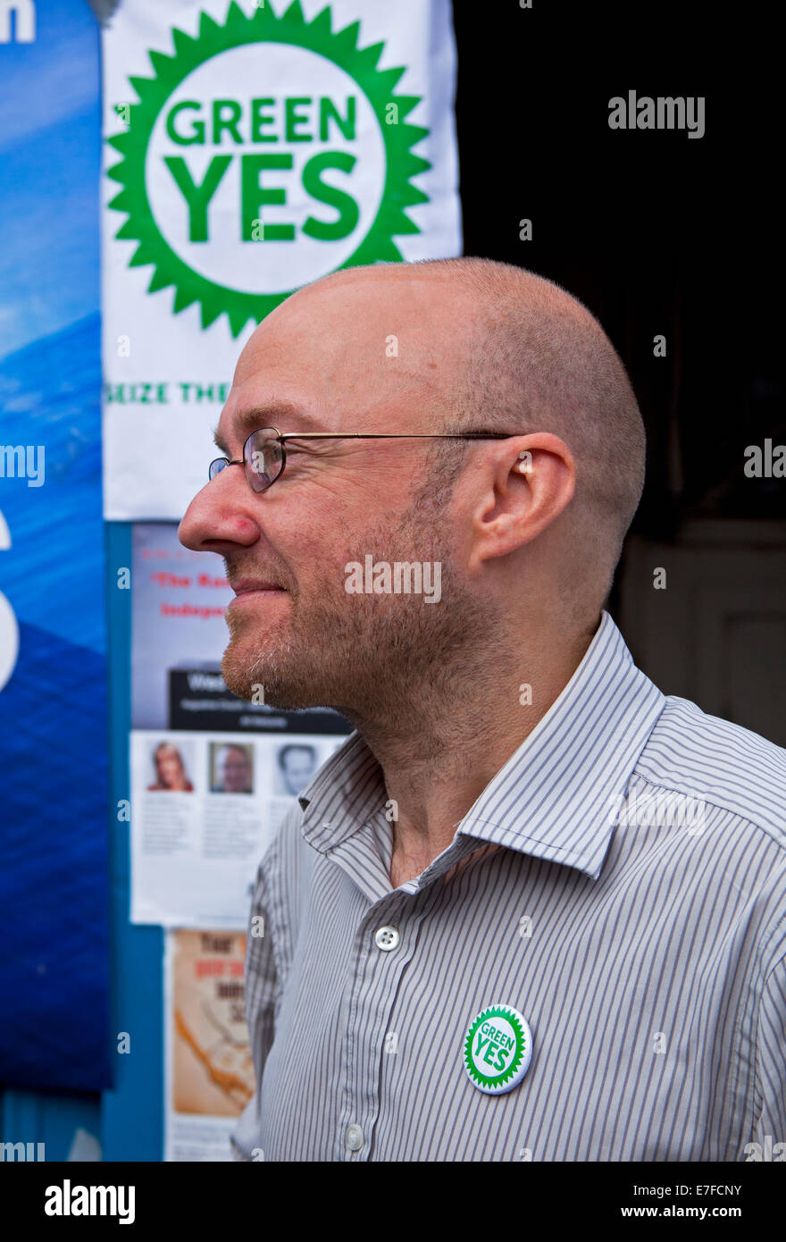 Leith, Edinburgh, Scotland.16th Sept. 2014.Patrick Harvie  Green MSP for Glasgow and Co-convener of the Scottish Green Party, photocall for the Scottish Independence Referendum Yes campaign. Stock Photo