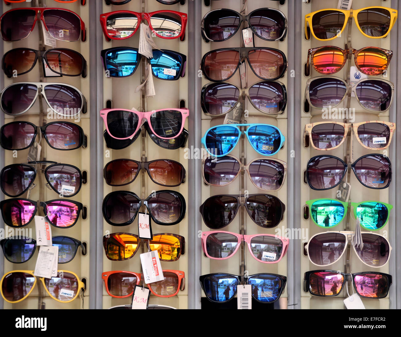 Athens Greece Syntagma Square Sunglasses For Sale Stock Photo - Alamy