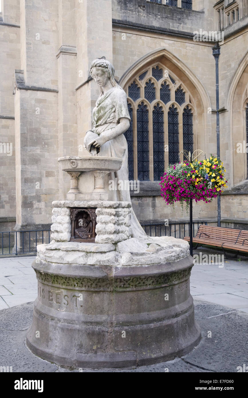 Water goddess rebecca water fountain hi-res stock photography and ...