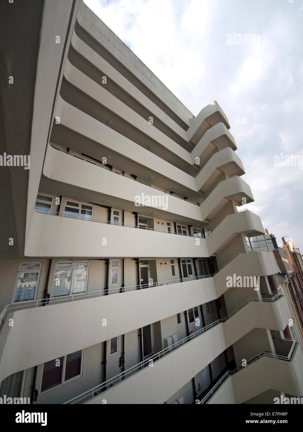 The Modernist block of flats, Embassy Court in Brighton Stock Photo Alamy