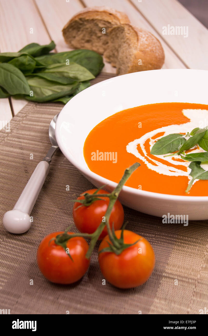 Tomato and Basil Soup Stock Photo - Alamy