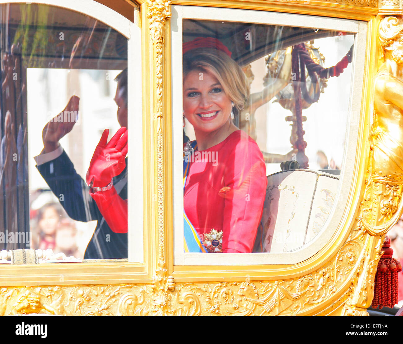 The Hague. 16th Sep, 2014. Photo taken on Sept. 16, 2014 shows Dutch Queen Maxima sitting in the golden carriage of the Dutch royal family during the annual parade on the Prince Day or the Budget Day, in the Hague, the Netherlands. Credit:  Sylvia Lederer/Xinhua/Alamy Live News Stock Photo