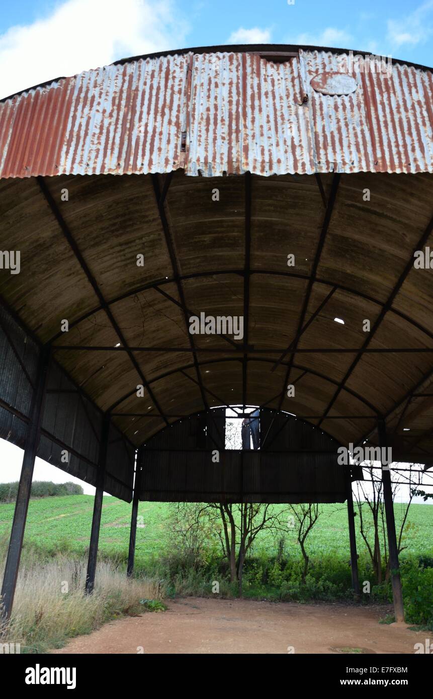 Disused corrugated iron farm building Stock Photo Alamy