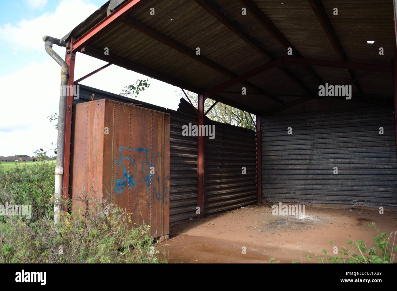 Disused corrugated iron farm building Stock Photo Alamy