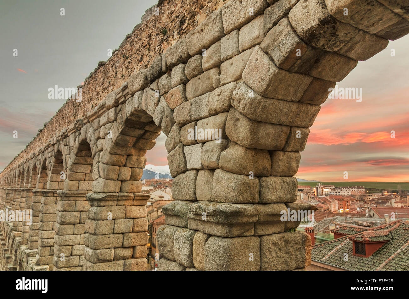 Segovia Aqueduct at dusk. Famous Spanish Landmark Stock Photo - Alamy