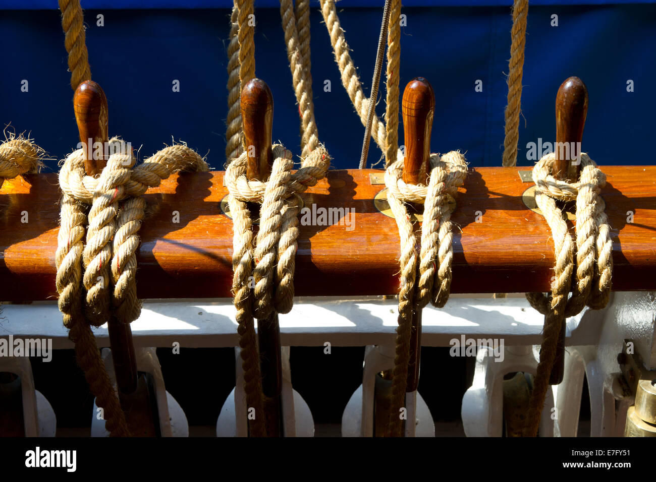 Ropes at tall ship Stock Photo - Alamy