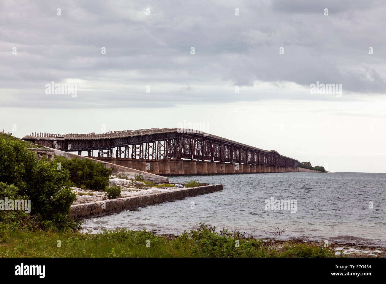 Old, abandoned Bahia Honda rail bridge (c.1912) viewed from Spanish Harbor Key in the Florida Keys, USA. Stock Photo