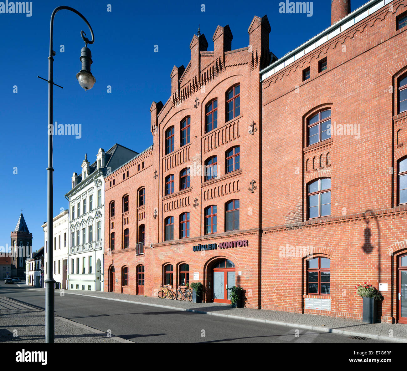 Former Havel mill with grain storage and hydroelectric power plant, Heidrich, now living and office building mills-Kontor Stock Photo