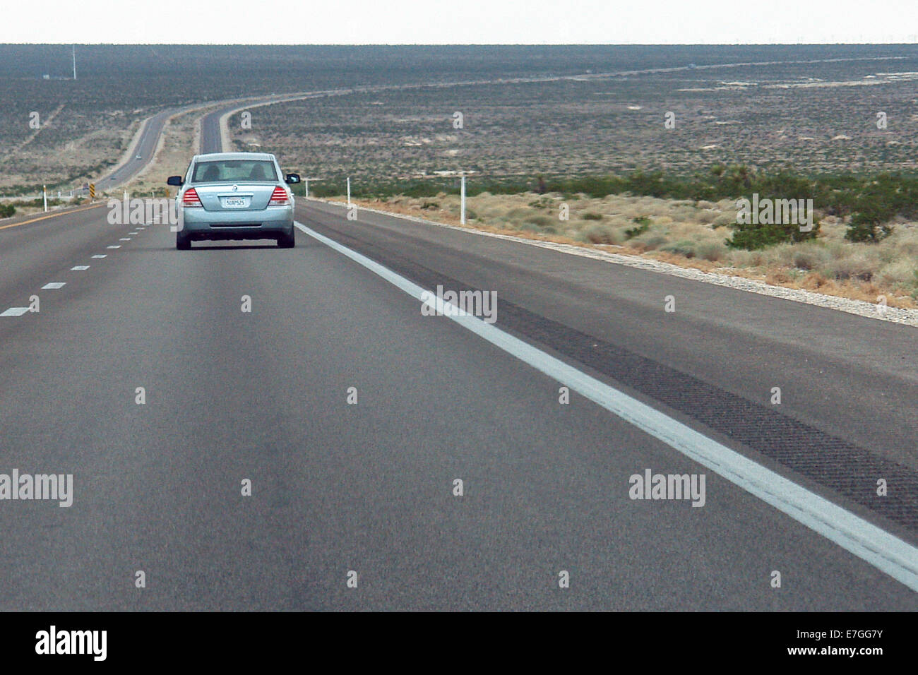 Car crossing death valley hi-res stock photography and images - Alamy