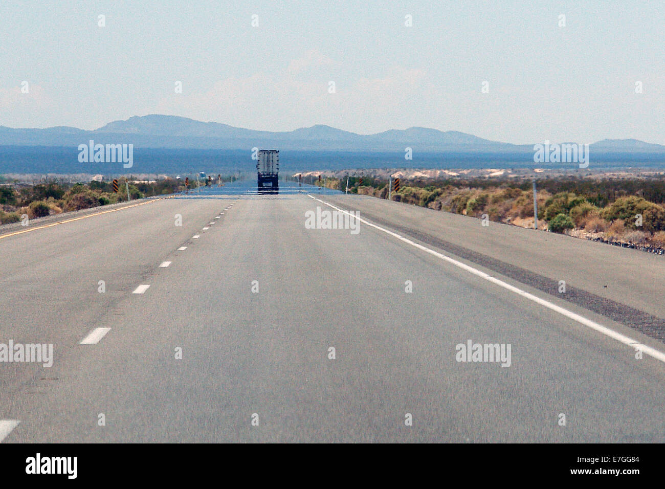 Car Crossing Death Valley High Resolution Stock Photography and Images ...