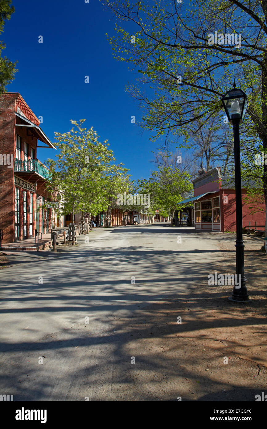 Wells Fargo Building (1858, left) and Main Street, Columbia State