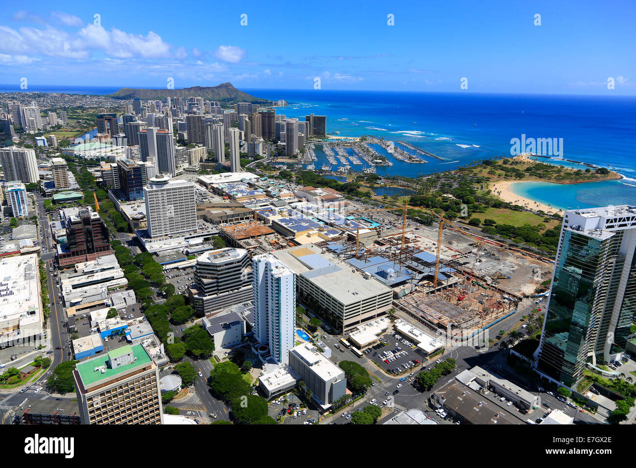 Ala Moana Shopping Center, Waikiki, Honolulu, Oahu, Hawaii Stock Photo - Alamy