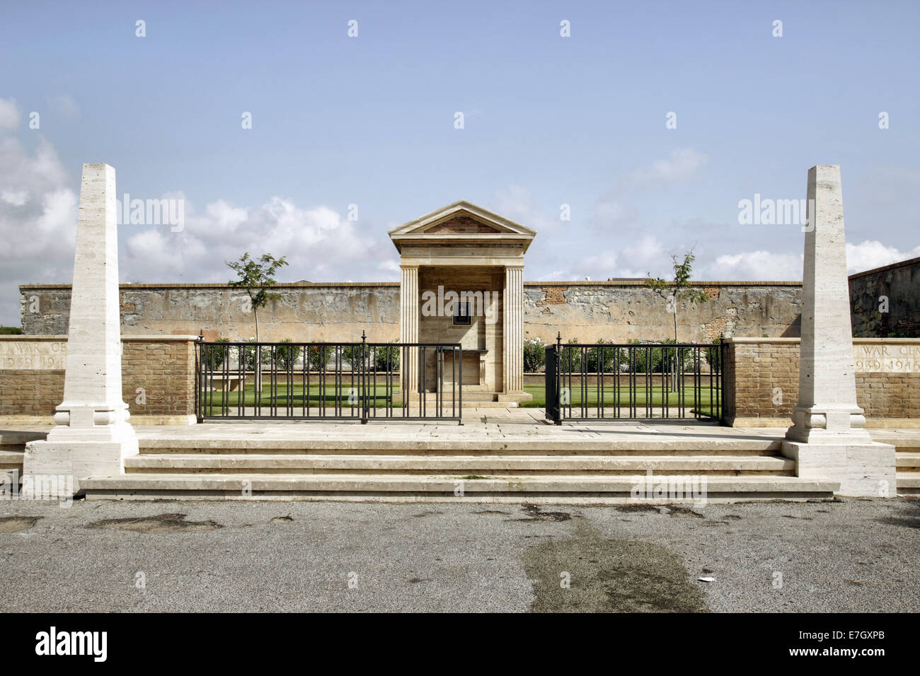 World War II Allied cemetery in Anzio, Rome, Italy Stock Photo Alamy