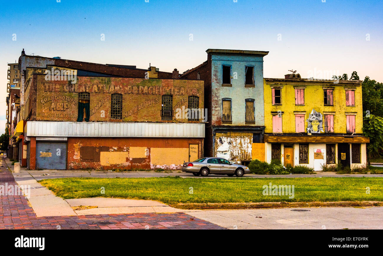 Abandoned shops at Old Town Mall, in Baltimore, Maryland Stock Photo