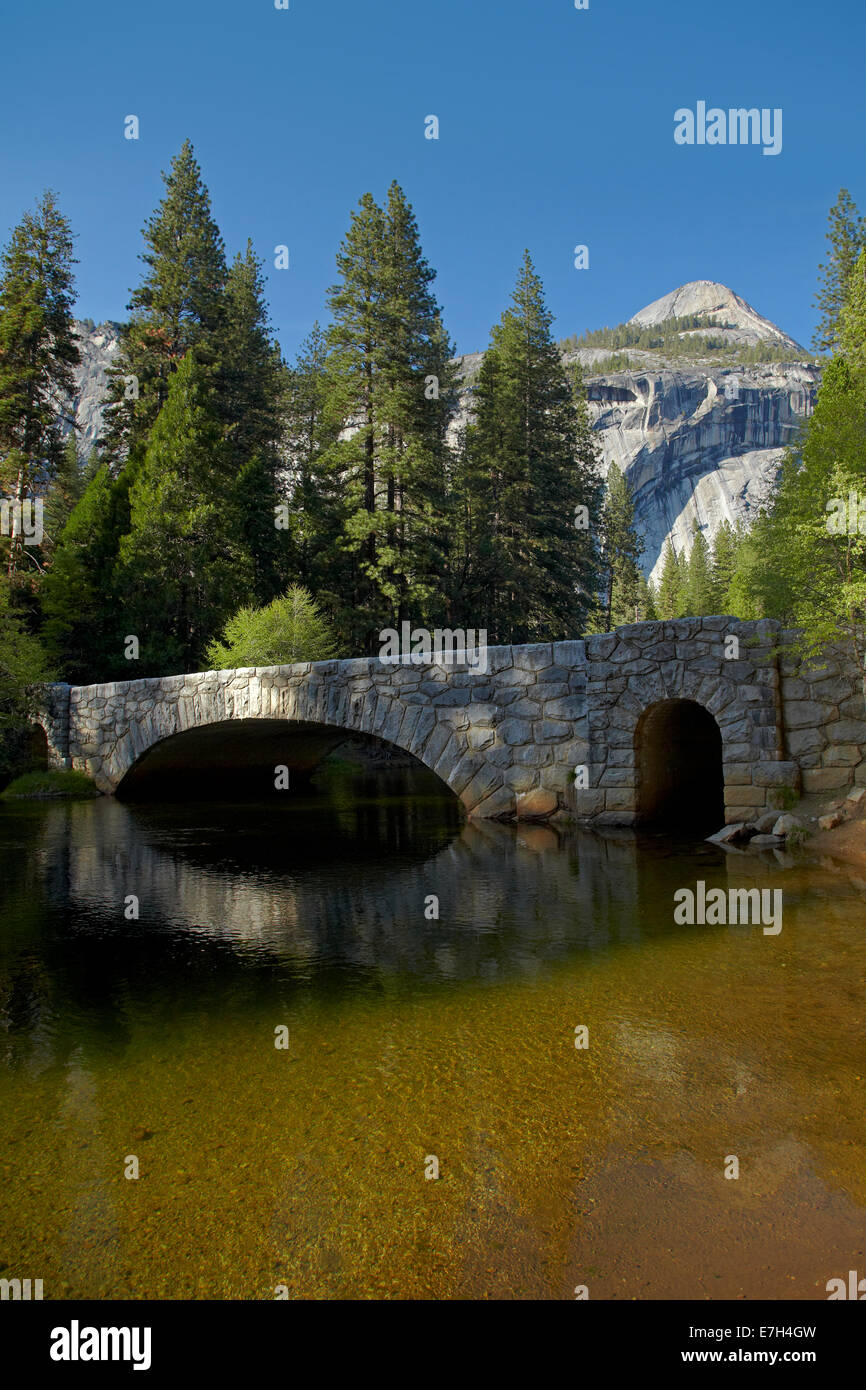 Bridge river yosemite national park hires stock photography and images